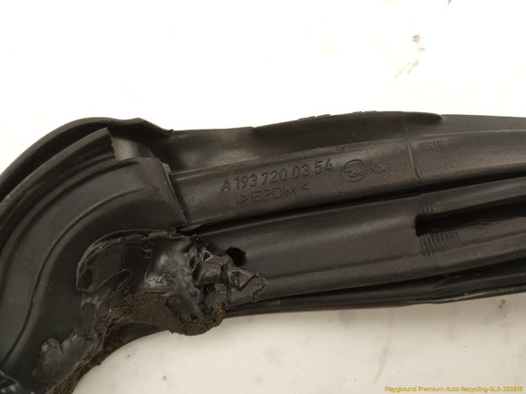 Chrysler Crossfire Windshield Seal Weatherstrip