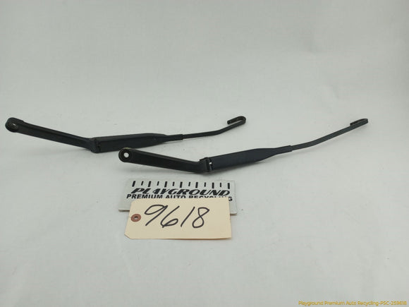 Chrysler Crossfire Pair Of Windshield Wiper Arms