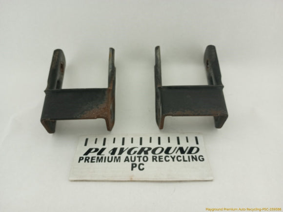 Hummer H3 Pair Of Rear Leaf Spring Shackles