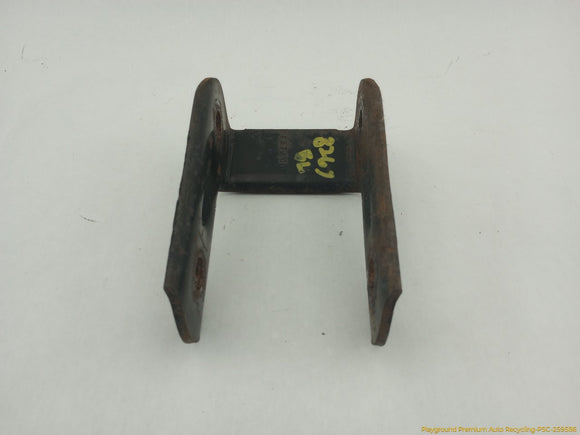 Hummer H3 Pair Of Rear Leaf Spring Shackles