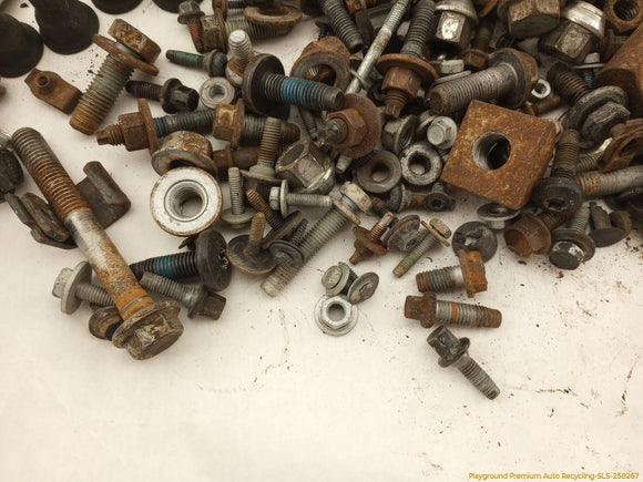 Hummer H3 Dismantling Hardware Fasteners Bolts & Nuts