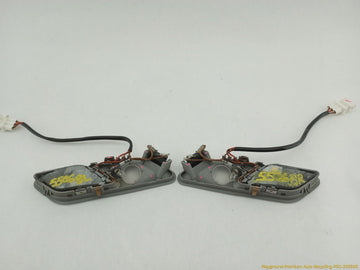 BMW 735i Pair Of Rear Interior Lights - 0