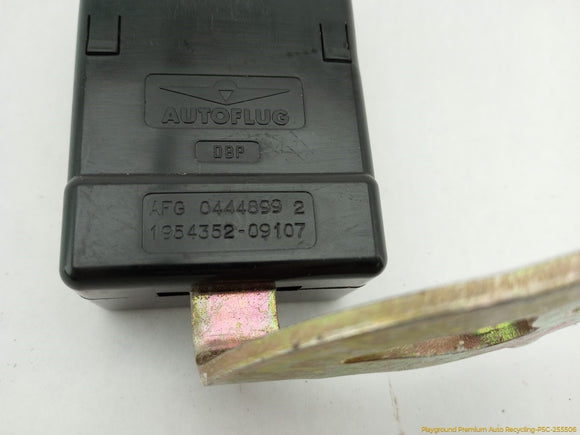 BMW 735i Pair Of Rear Seat Belt Retractors