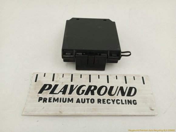 Chrysler Crossfire Engine Fuse Box