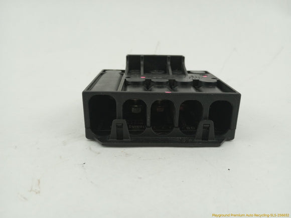 Chrysler Crossfire Engine Fuse Box