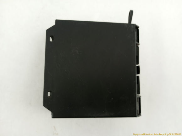 Chrysler Crossfire Engine Fuse Box