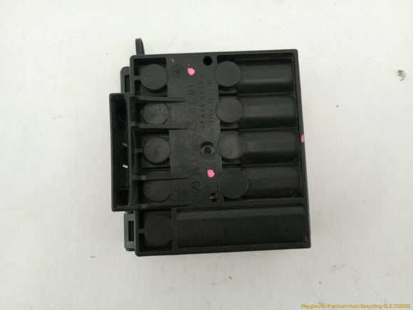 Chrysler Crossfire Engine Fuse Box