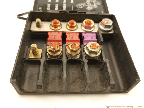 Chrysler Crossfire Engine Fuse Box
