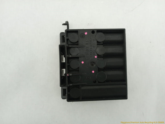 Chrysler Crossfire Engine Fuse Box