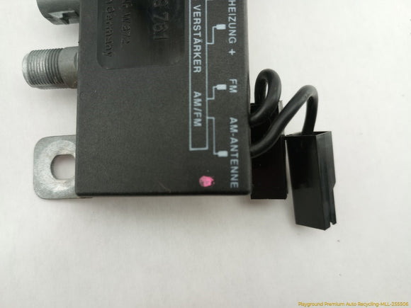 BMW 735i Antenna Amplifier