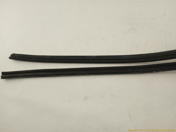BMW 735i Engine Bay Seal Weatherstrip