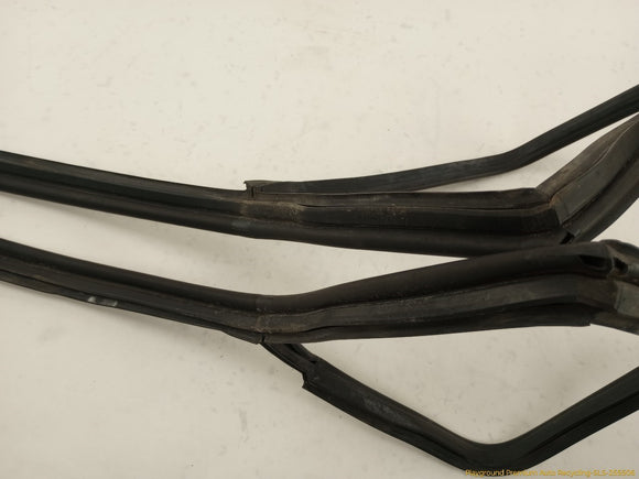 BMW 735i Engine Bay Seal Weatherstrip