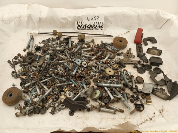Chrysler Crossfire Dismantling Hardware Fasteners Bolts & Nuts