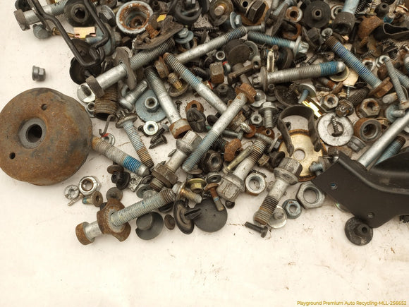 Chrysler Crossfire Dismantling Hardware Fasteners Bolts & Nuts