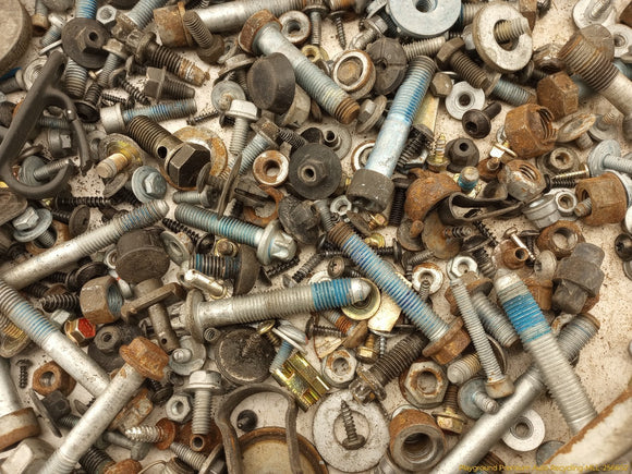 Chrysler Crossfire Dismantling Hardware Fasteners Bolts & Nuts