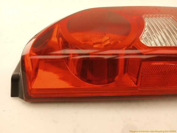 Nissan Xterra Driver Left Tail Lamp