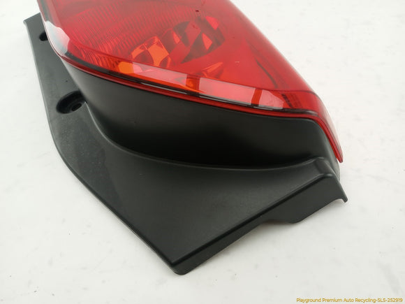 Nissan Xterra Driver Left Tail Lamp