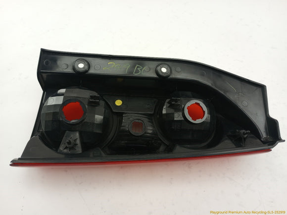 Nissan Xterra Driver Left Tail Lamp