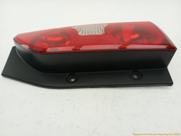 Nissan Xterra Passenger Right Tail Lamp
