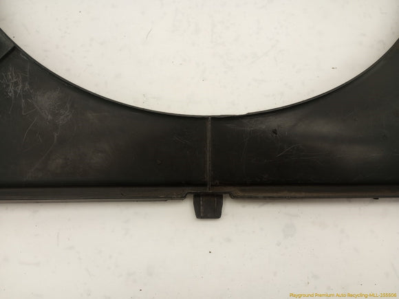 BMW 735i Radiator Shroud