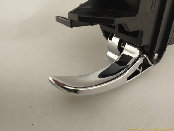 Nissan Xterra Driver Left Front Interior Door Handle