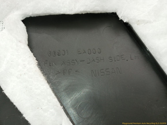Nissan Xterra Pair Of Front Kick Panel