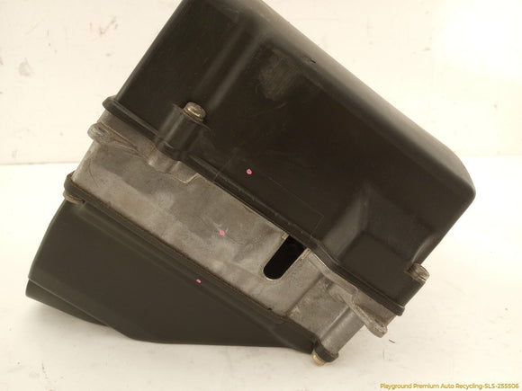 BMW 735i Engine Control Module Fuse Box Housing