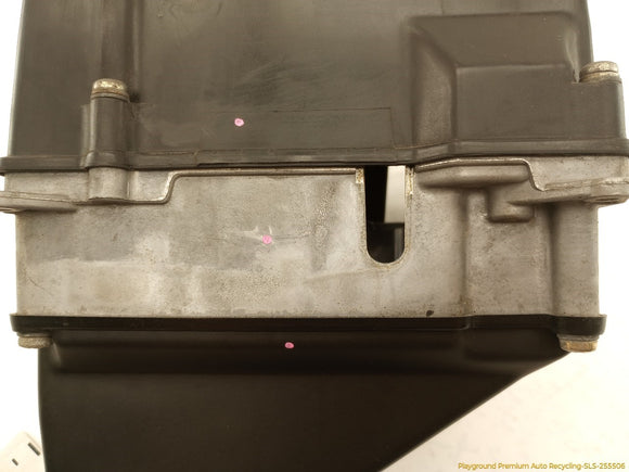 BMW 735i Engine Control Module Fuse Box Housing