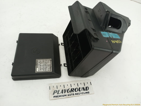 BMW 735i Engine Fuse Box