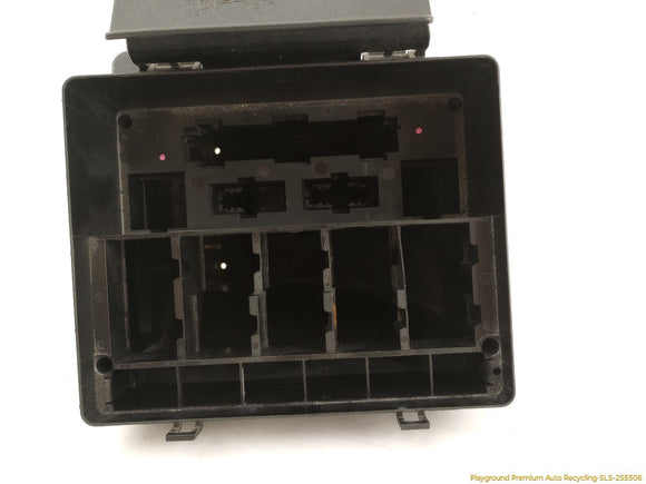 BMW 735i Engine Fuse Box