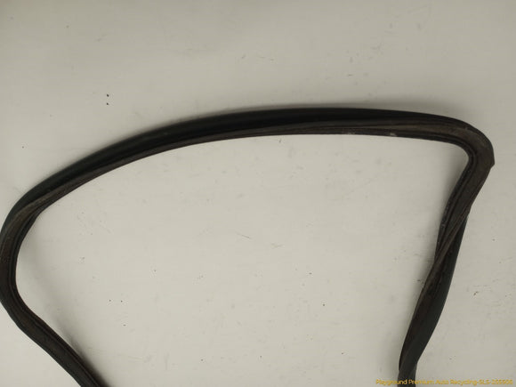 BMW 735i Trunk Lid Seal Weatherstrip