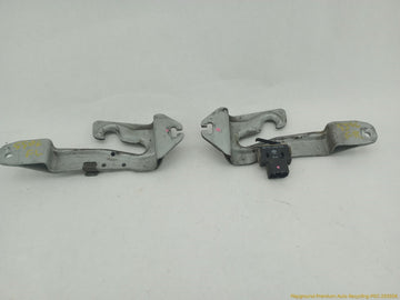 BMW 735i Pair Of Hood Notch Brackets - 0