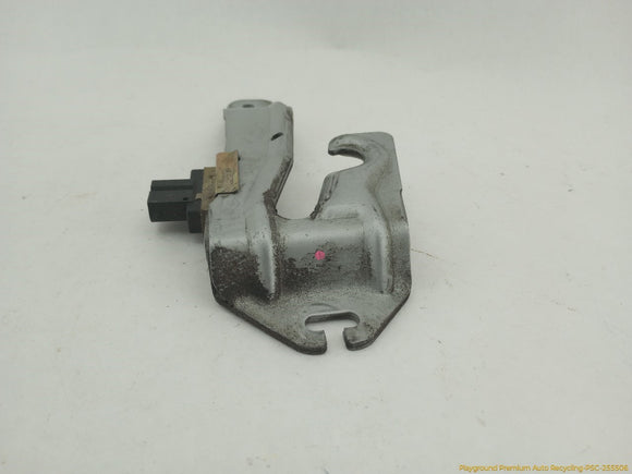 BMW 735i Pair Of Hood Notch Brackets