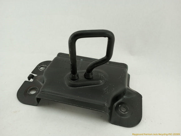 Nissan Xterra Pair Of Rear Seat Strikers