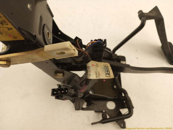 BMW 735i Automatic Pedal Assembly