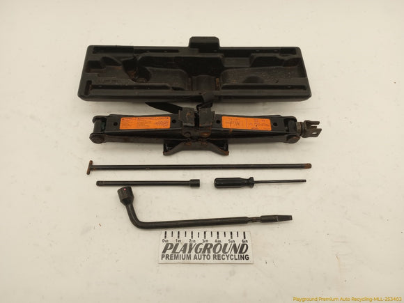Nissan Xterra Vehicle Jack & Tools