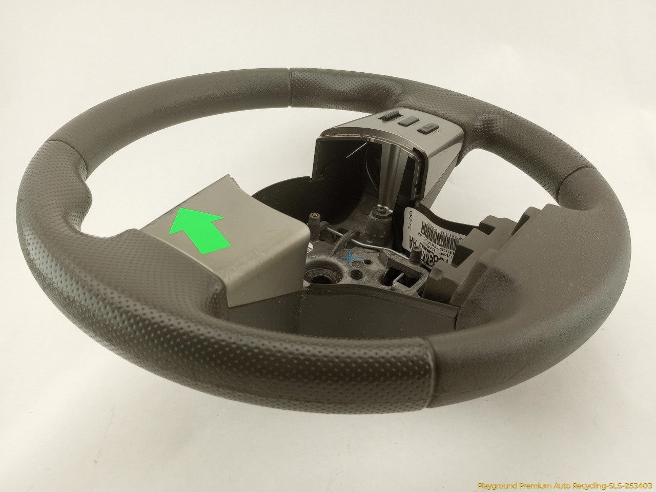 Nissan Xterra Steering Wheel | Playground PAR