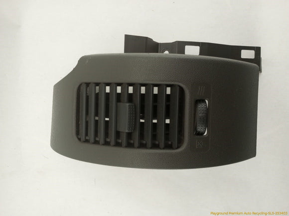 Nissan Xterra Passenger Right Dash Air Vent