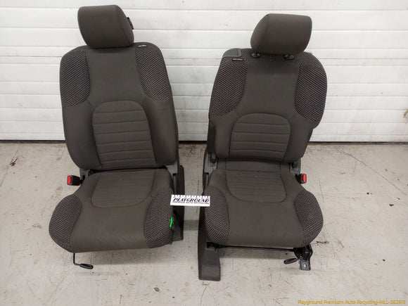 Nissan Xterra Pair Of Front Seats