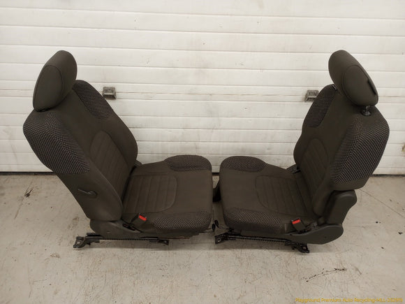 Nissan Xterra Pair Of Front Seats