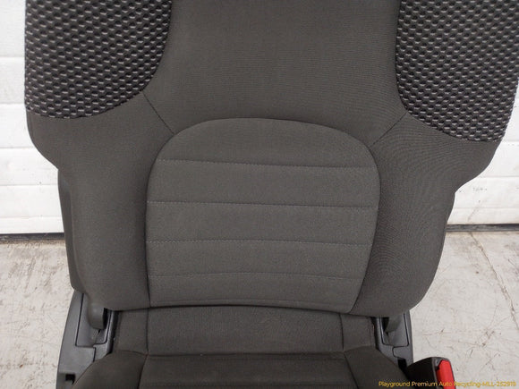 Nissan Xterra Pair Of Front Seats