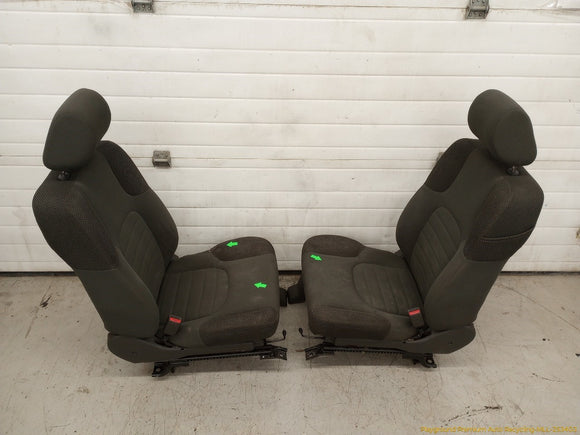 Nissan Xterra Pair Of Front Seats