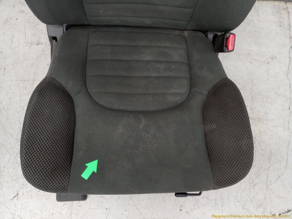 Nissan Xterra Pair Of Front Seats