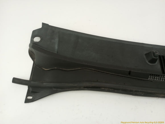 Nissan Xterra Cowl Vent Panel