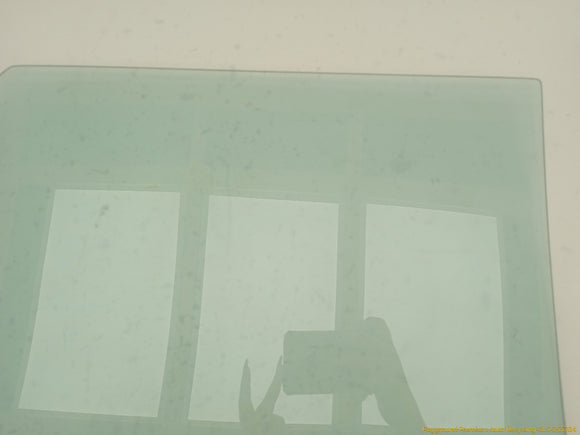 Mercedes 450SL Passenger Right Front Door Window Glass