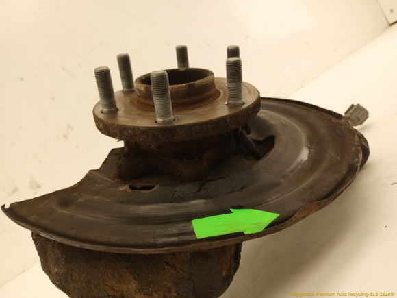 Nissan Xterra Passenger Right Front Spindle Knuckle Hub