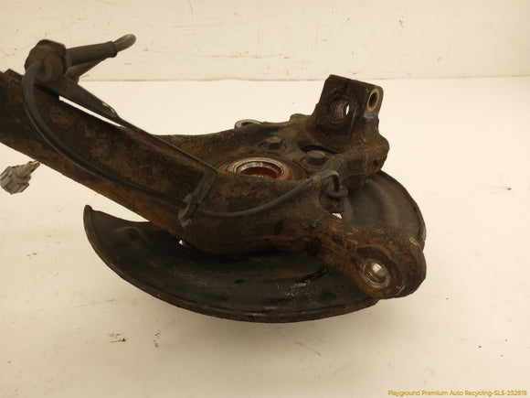 Nissan Xterra Passenger Right Front Spindle Knuckle Hub