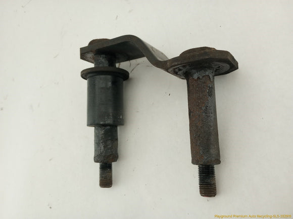 Nissan Xterra Pair Of Rear Leaf Spring Shackles