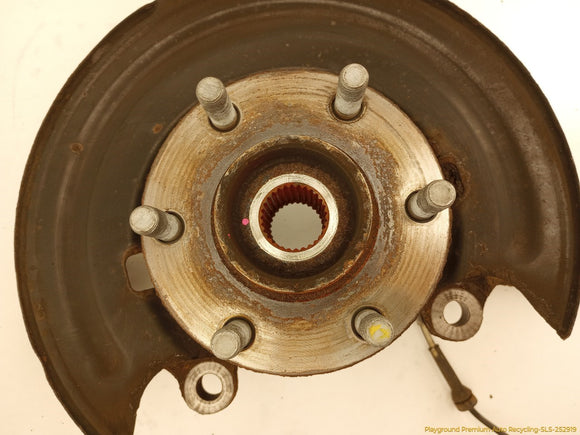 Nissan Xterra Driver Left Front Spindle Knuckle Hub