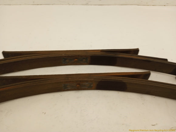 Nissan Xterra Pair Of Rear Leaf Springs